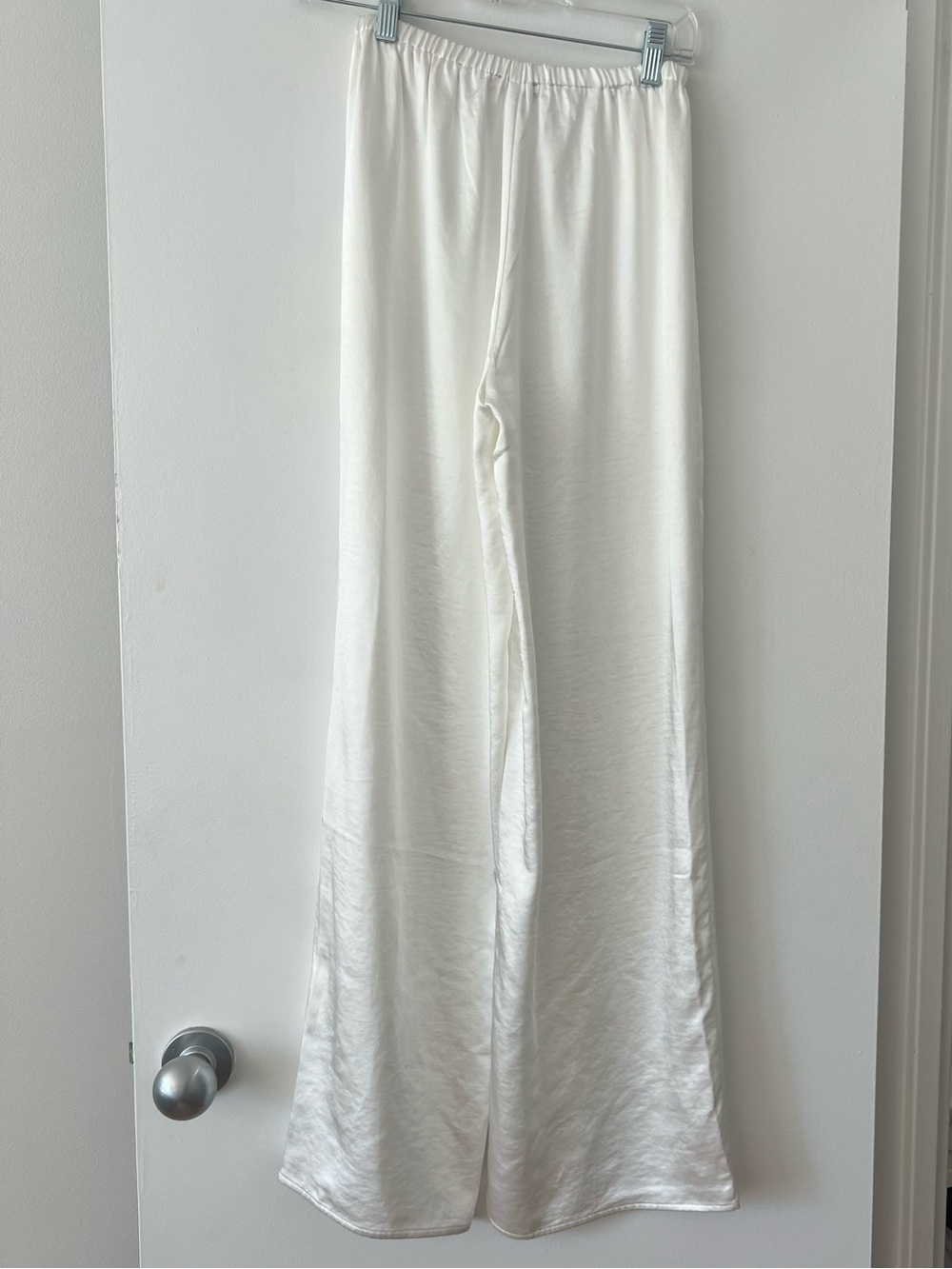 NWT Robertson & Rodeo White Satin Pants